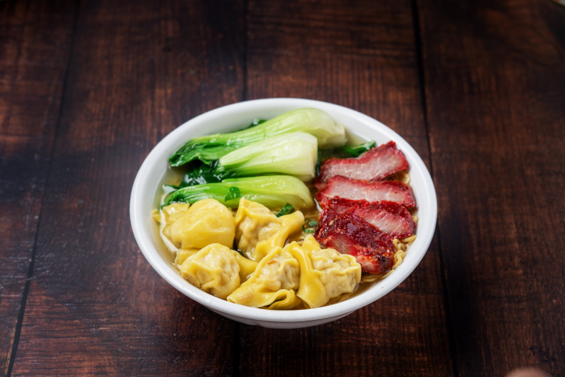 wonton and bbq pork soup.jpg